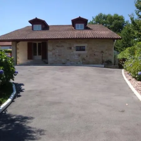 Maison Au Pays Basque Avec Piscine Chauffee